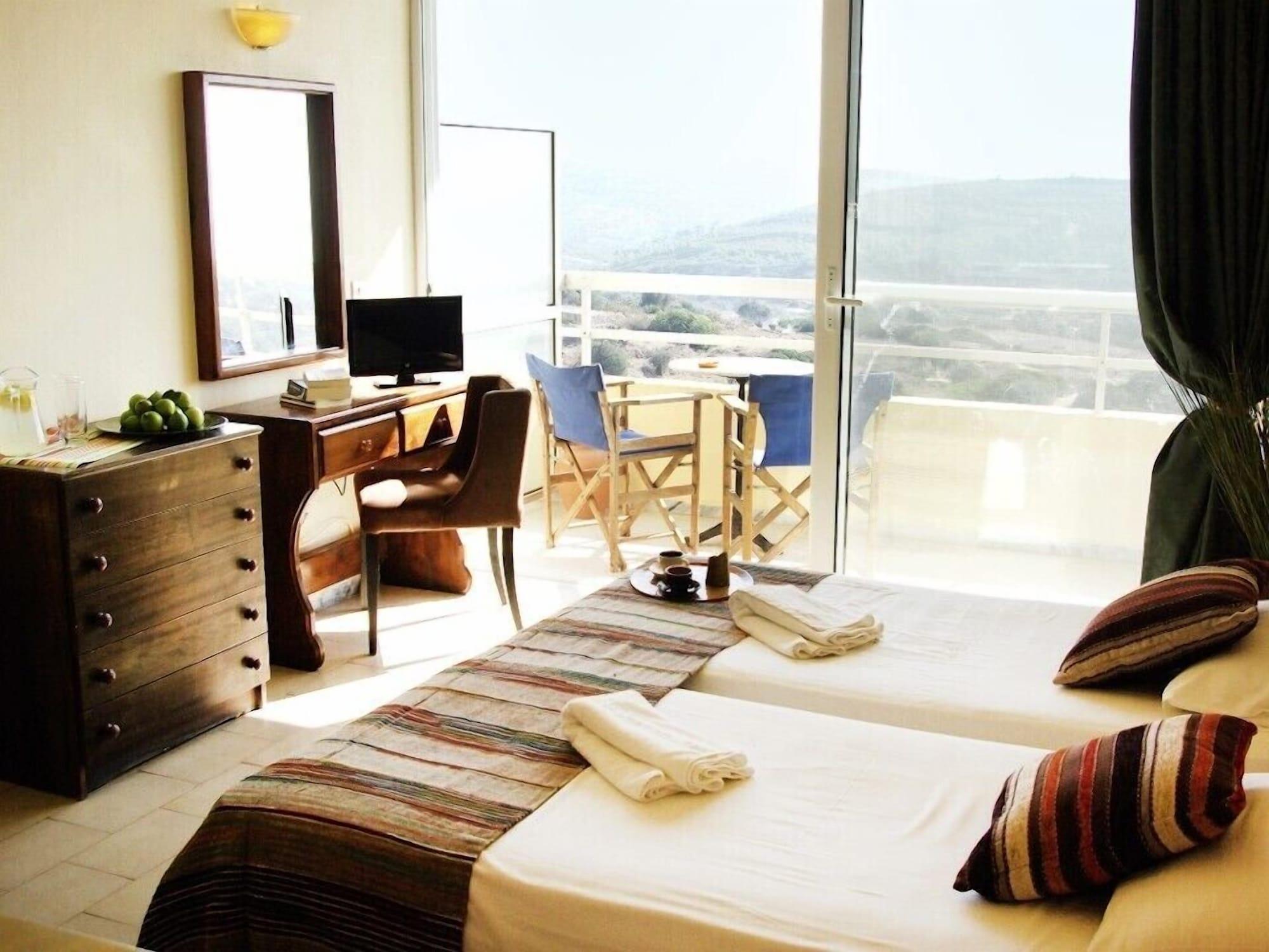 Thomas Hotel Monolithos  Екстер'єр фото