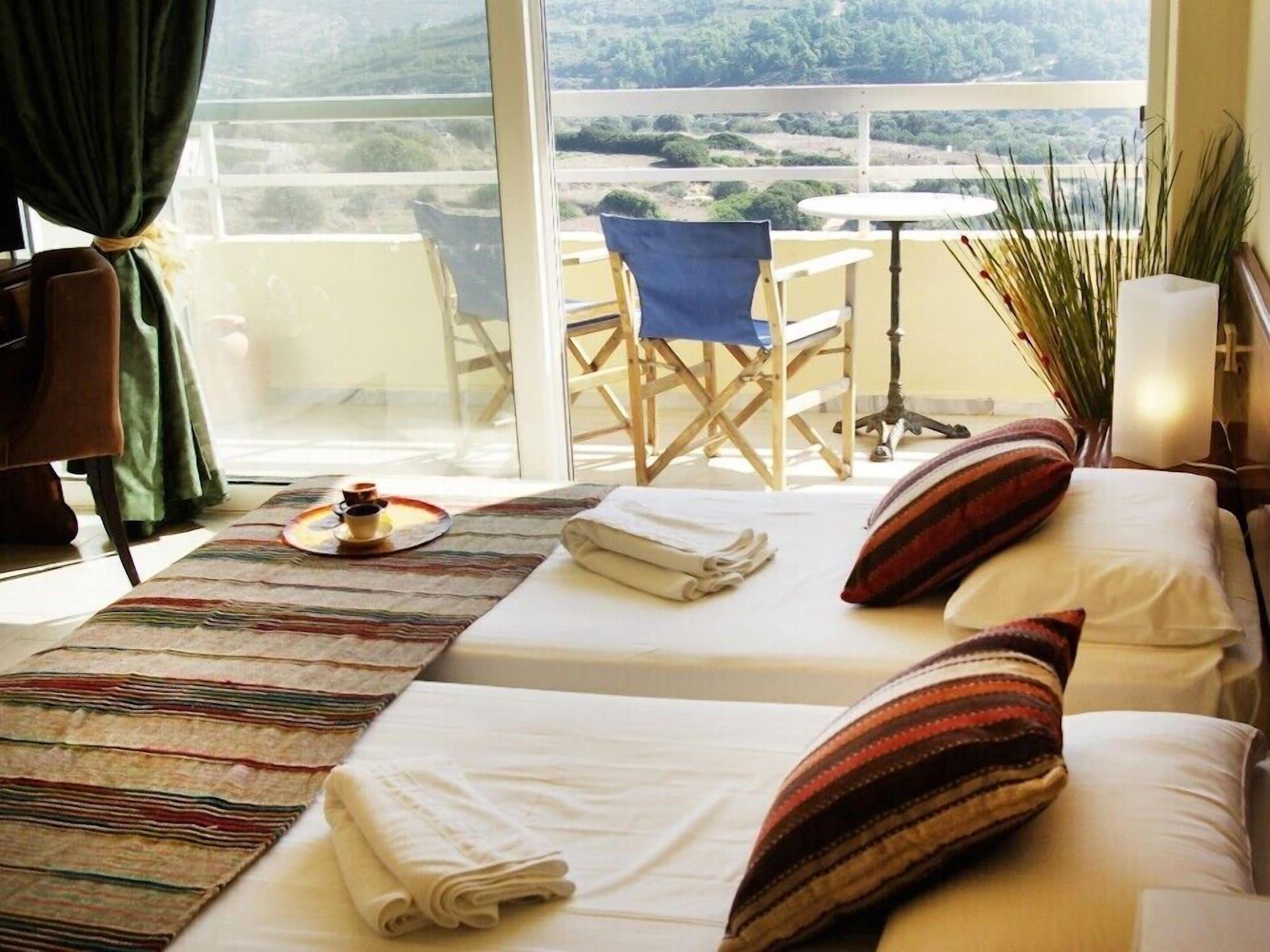 Thomas Hotel Monolithos  Екстер'єр фото