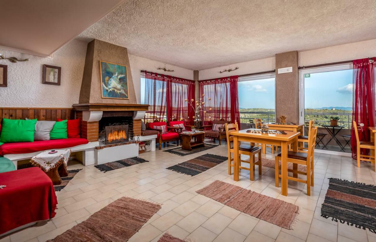 Thomas Hotel Monolithos  Екстер'єр фото